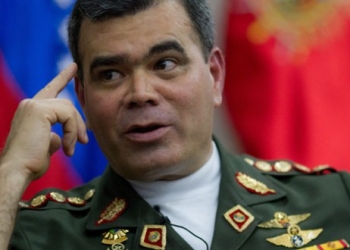 Esta es la razón por la que Padrino López arrugó con los colectivos