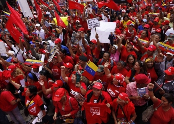 Caravana de motorizados siembra terror en las calles de Caracas
