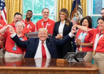 Donald Trump pidió financiamiento para volver a la luna en su mandato