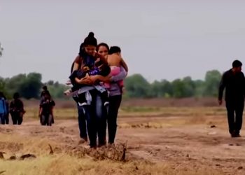 Solicitantes de asilo tratan de ingresar rápidamente a EEUU para evitar nuevas trabas de Trump