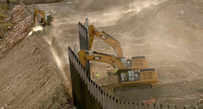 Corte Suprema de EEUU autorizó a Donald Trump a construir el muro con México