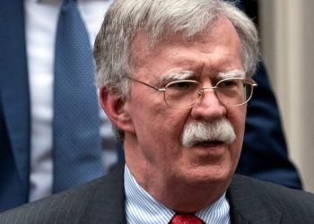 Bolton advirtió a Maduro que el bloqueo funcionará