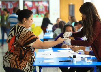 Guatemala se debatirá entre Torres y Giammattei en elecciones de este domingo