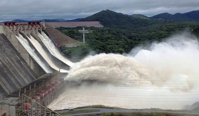 Señalan a Rafael Ramírez de ser culpable del caos eléctrico en Venezuela y del envío de fondos a Cuba