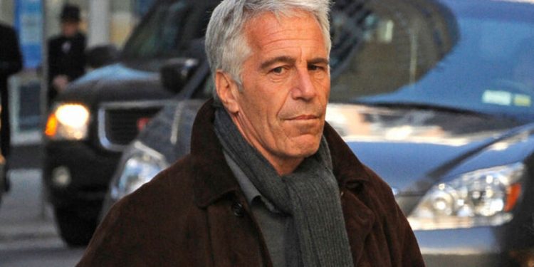 Informe forense dictaminó Jeffrey Epstein se ahorcó