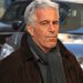 Informe forense dictaminó Jeffrey Epstein se ahorcó