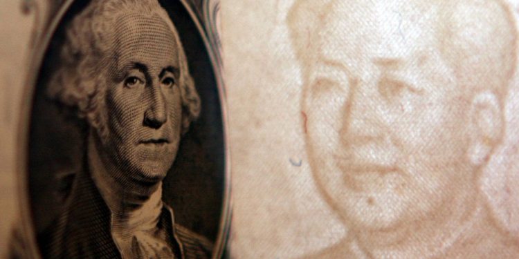 Trump acusó a China de»manipulación de moneda» en medio de una guerra comercial