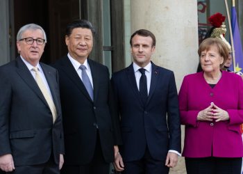 Europa debe decidir si apoya a EEUU o China en la batalla por la democracia