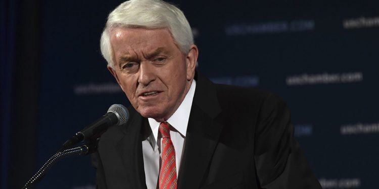 Cámara de Comercio de EEUU asegura que retraso de aranceles busca evitar una recesión