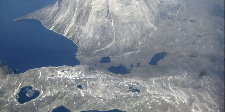 Groenlandia ve derretirse el hielo tras golpes masivos de olas de calor