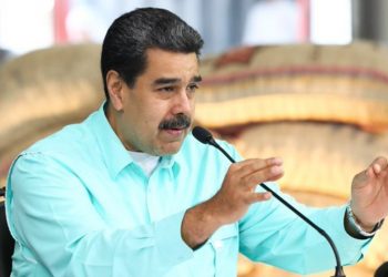 Entre la brujería y los pranes  Maduro se mantiene en el poder