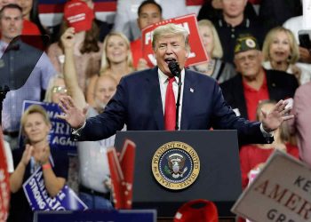 Republicanos se preocupan por el desempeño de la economía mientras buscan la reelección de Trump