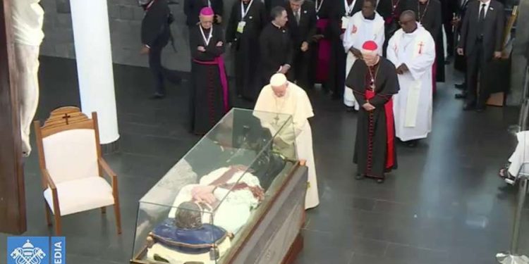 Culmina visita del Papa Francisco a África