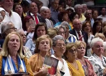 En Miami cubanos marcharon el día de la Virgen de la Caridad del Cobre  por una Cuba libre