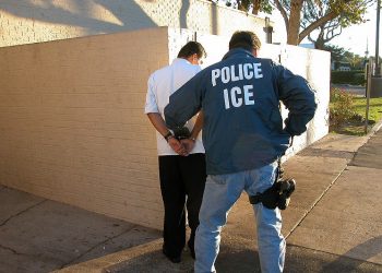 ICE detuvo cerca de 1.300 inmigrantes indocumentados en 4 días de redadas
