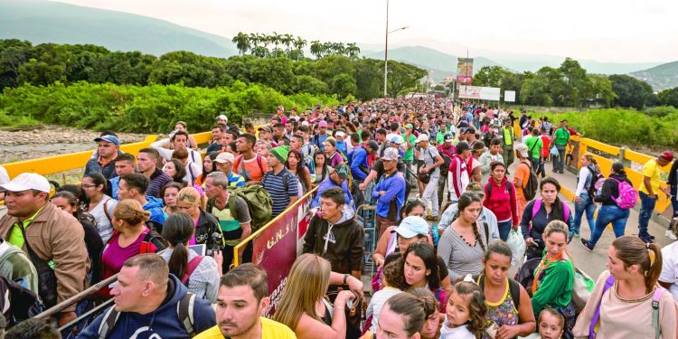 Filipetti: Venezolanos son la segunda población de refugiados más grande del mundo