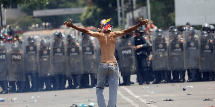 Filipetti: Venezolanos son la segunda población de refugiados más grande del mundo