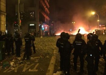 Los mensajes que reflejan  la noche trágica en Barcelona