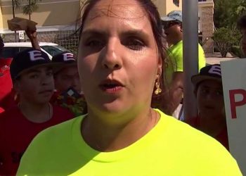 Candidata a concejal de Hialeah lidera protestas contra actual alcalde