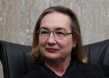 Jueza federal exige a Trump que entregue al Congreso informe íntegro de la "trama rusa"