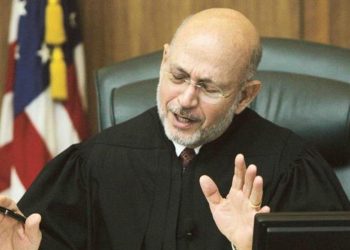 Juez federal da golpe judicial a políticas migratorias de Trump: “Es ilegal”