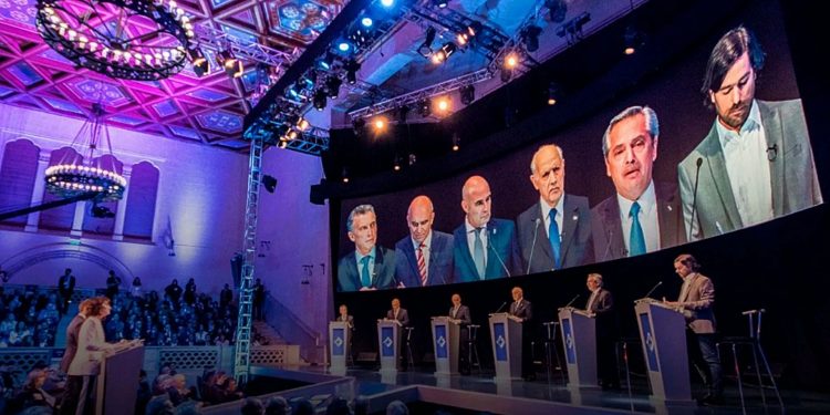 Argentina:El aborto desplazó al dólar en el debate de candidatos