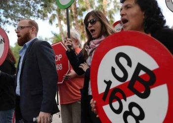 Hoy entra en vigencia prohibición de ciudades santuario en Florida