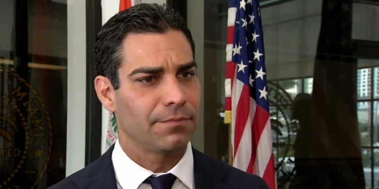 Batalla de provocaciones entre el Comisionado y alcalde de Miami