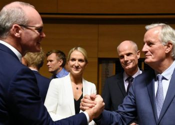 Johnson tiene hasta la medianoche para aceptar condiciones de la UE