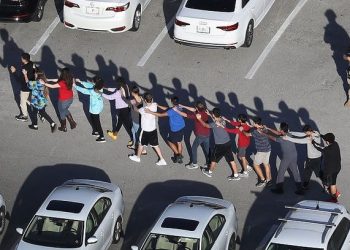 Adecuar ejercicios de tiradores en escuelas públicas de Florida recomienda Comisión de Seguridad