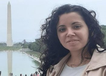 Régimen cubano decomisó pertenencias, interrogó y amenazó a periodista Camila Acosta