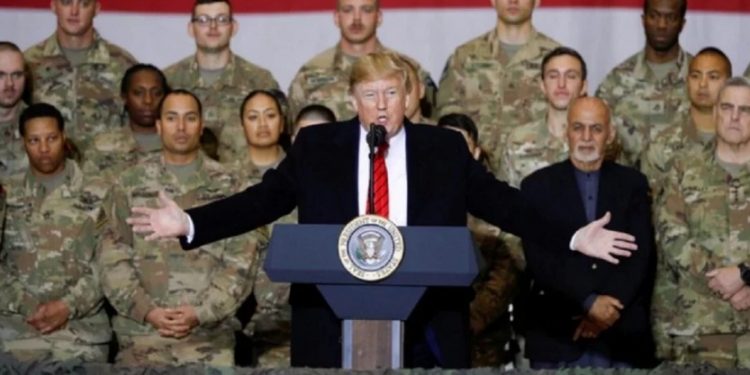 Trump realiza visita sorpresa a Afganistán por Thanksgiving