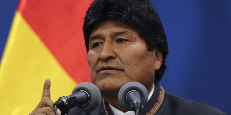 Renunció Evo Morales a la presidencia de Bolivia tras petición del comandante en jefe de las Fuerzas Armadas