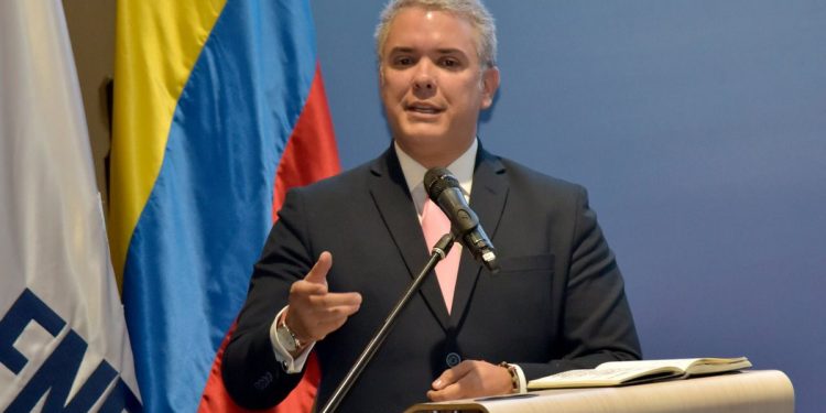 Reforma fiscal e inversiones en Colombia en vilo debido a protestas