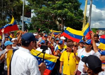 Miles de personas se movilizan en Venezuela contra el régimen de Nicolás Maduro (+Videos)