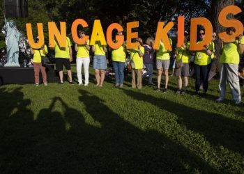 Informe revela que EEUU no tiene tecnología para rastrear a familias migrantes separadas