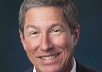 Alcalde Rex Hardin viola por segunda vez la ley de financiación de campañas electorales