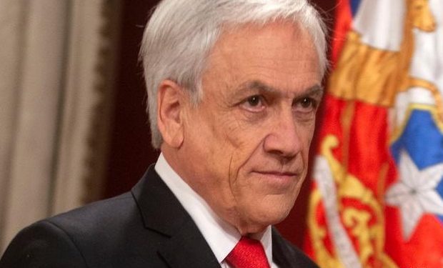Piñera promete investigar abusos policiales en protestas en Chile y dice que no renunciará