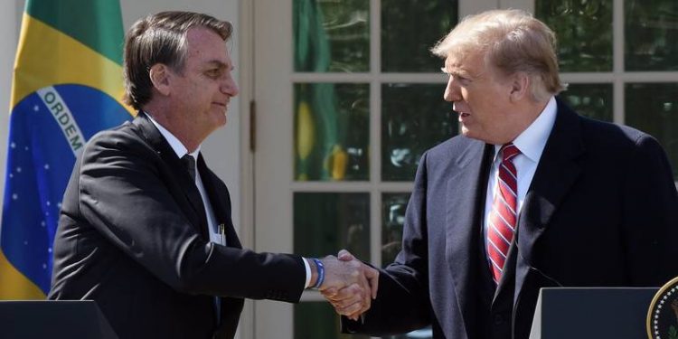 Bolsonaro, un "americano" en Brasil, apuesta a Estados Unidos y se deslinda de Suramérica