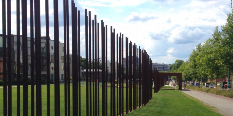 Los muros mentales siguen vivos en Berlin