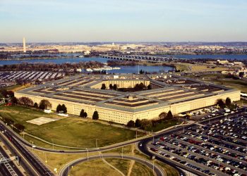 Amazon inica batalla por la Nube y lleva a los tribunales el contrato del Pentágono con Microsoft