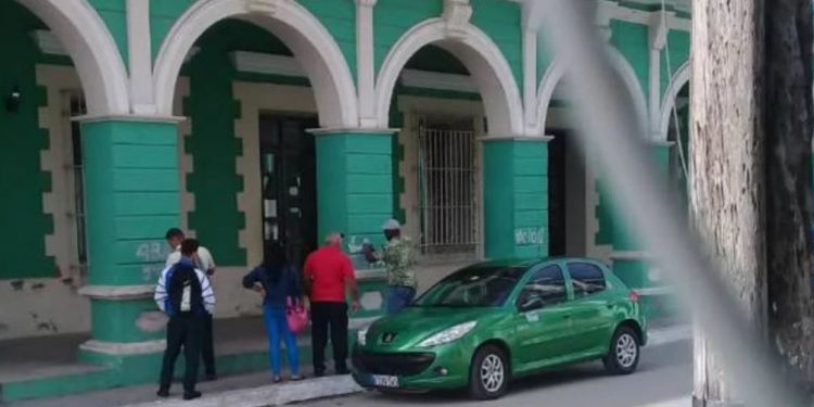 Carteles de "abajo la Revolución" fueron pintados en Ciego de Ávila