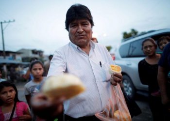 Evo Morales realiza viaje “temporal” de México a Cuba para una consulta médica