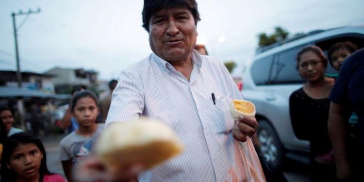 Evo Morales realiza viaje “temporal” de México a Cuba para una consulta médica