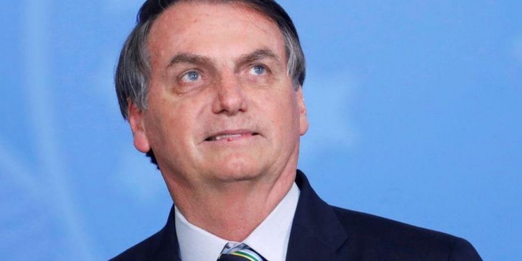 Bolsonaro asegura que posiblemente tiene cáncer de piel