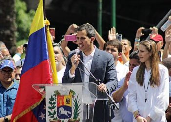 EEUU anuncia que continuará apoyando a la oposición venezolana en 2020 y pide unión regional
