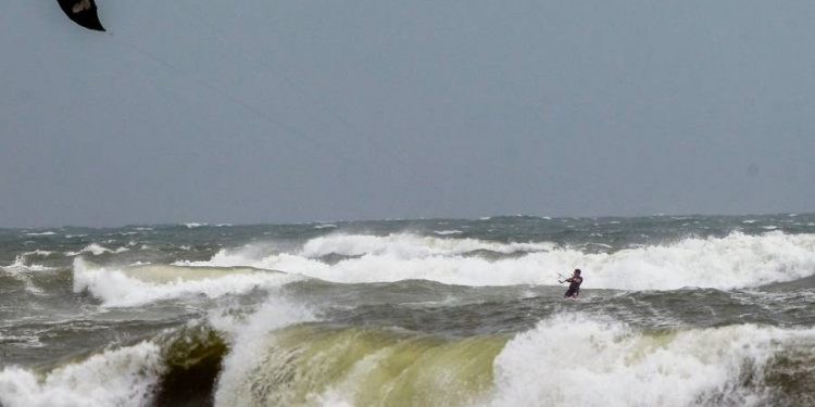 Científicos pronostican que nivel del mar en Florida aumentará más de lo previsto en 4 décadas