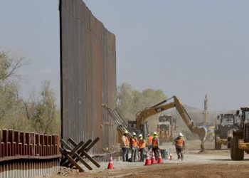 Contrato de $400 millones para el muro fronterizo es investigado por el Pentágono