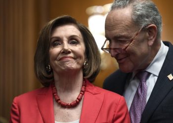 La Casa Blanca predice que Pelosi “cederá” ante demora de juicio político a Trump