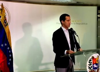 Guaidó forzado a tomar medidas ante denuncias de corrupción que involucran a algunos diputados de la oposición